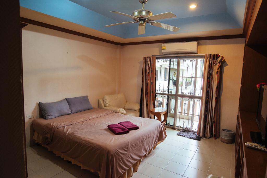The Bed Hotel Pattaya Exterior photo